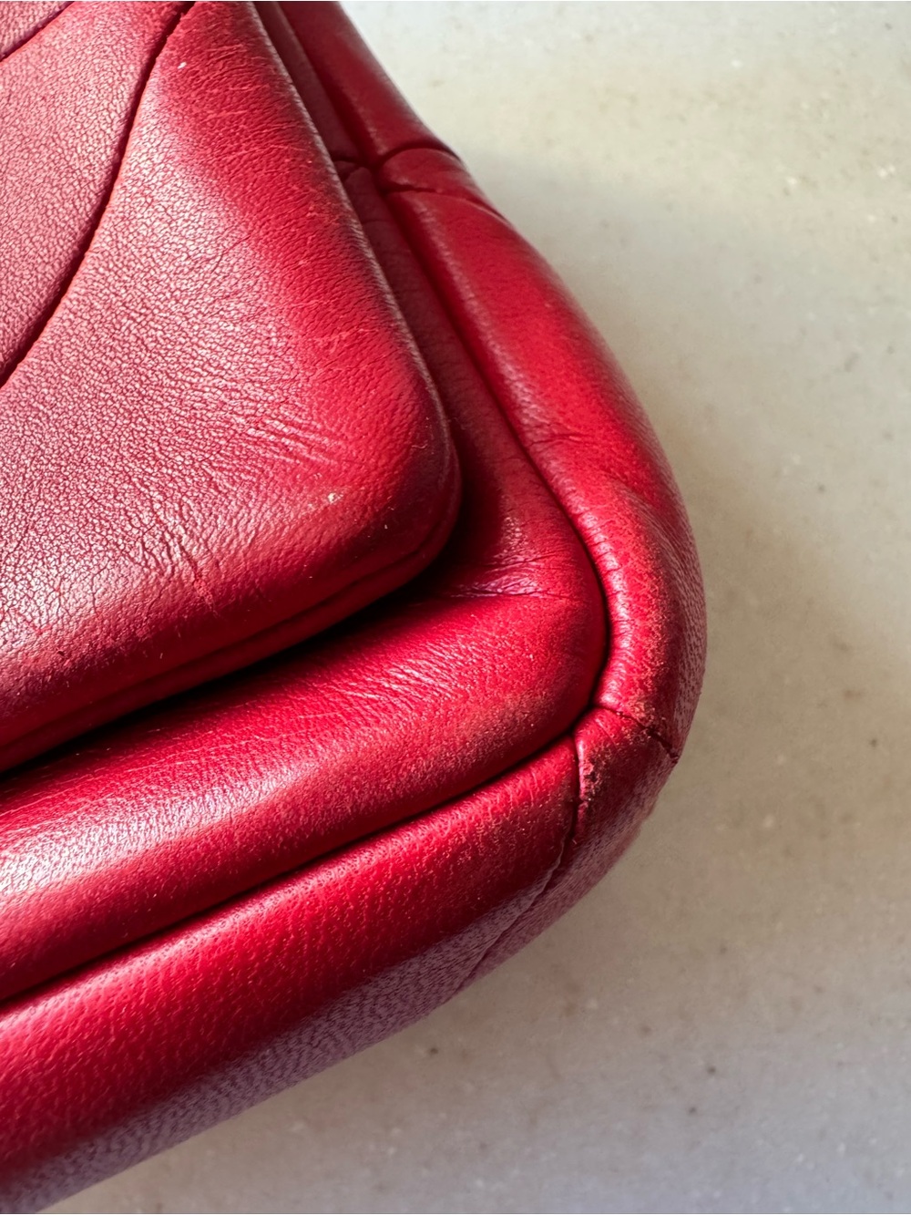 Saint Laurent Red Quilted Leather Chain Shoulder Bag - Picture 2 of 10